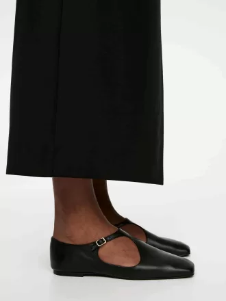 Appartamenti in pelle con fibbia