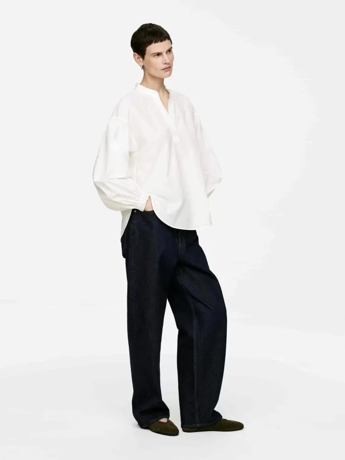 Camicetta con maniche voluminose Camicetta con maniche voluminose