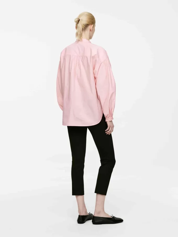 Camicetta con maniche voluminose Camicetta con maniche voluminose