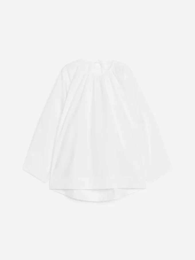 Camicetta scollata sul retro Camicetta scollata sul retro