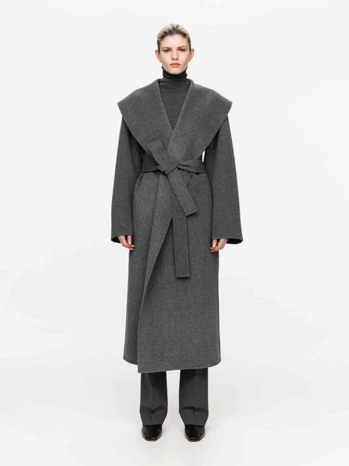 Cappotto con collo a scialle Cappotto con collo a scialle