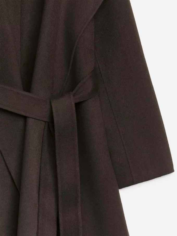 Cappotto con collo a scialle Cappotto con collo a scialle