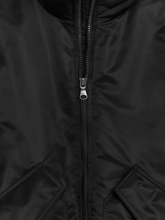 Giacca da volo in piumino riciclato Giacca da volo in piumino riciclato