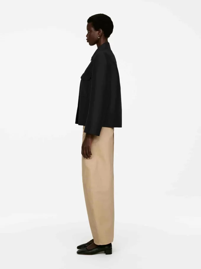 Pantaloni con gamba a botte Pantaloni con gamba a botte