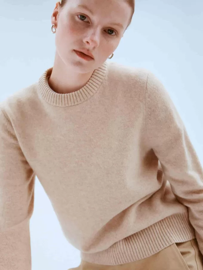 Pantaloni con gamba a botte Pantaloni con gamba a botte