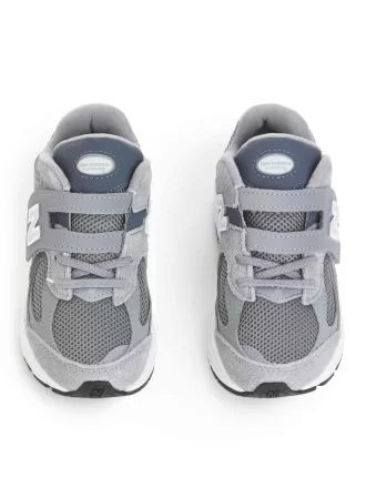 Scarpe da ginnastica giovanili New Balance 2002