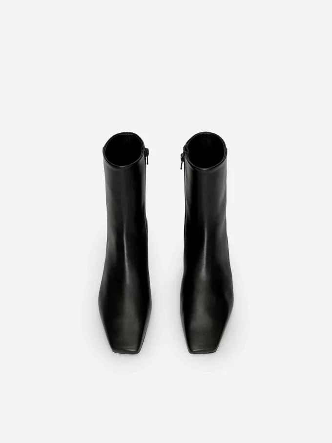 Stivaletti con punta quadrata Stivaletti con punta quadrata